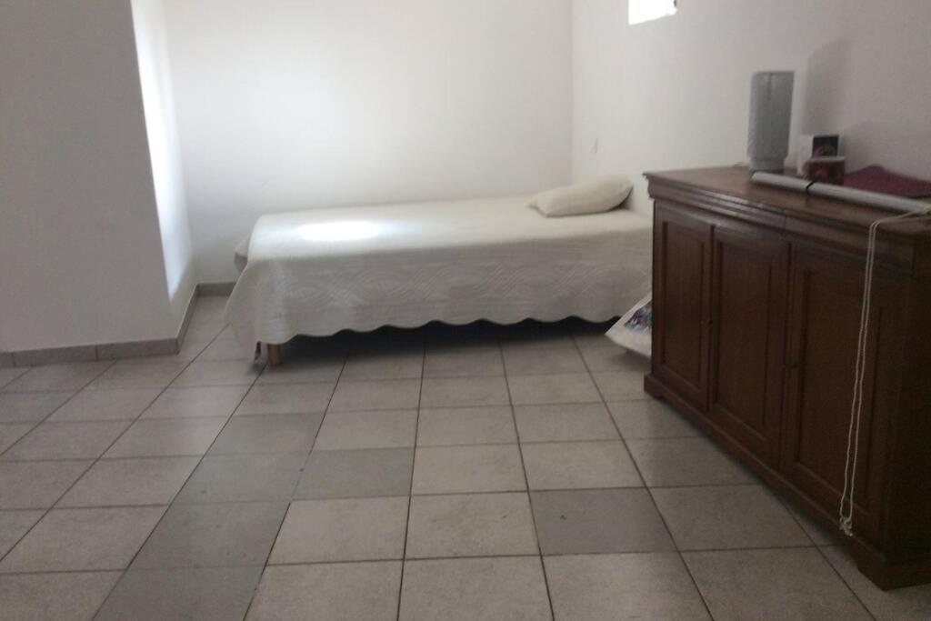 Studio Confortable 33 M2 Herepian Luaran gambar