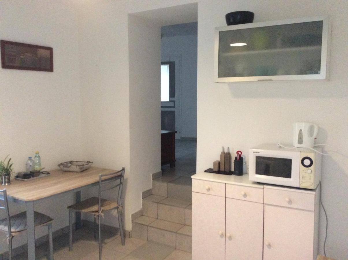 Studio Confortable 33 M2 Herepian Luaran gambar